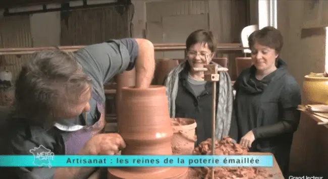 FRANCE 3 PRÉSENTE CLAIR DE TERRE - POTERIE D'ALBI | www.Jardinerie-Animalerie-Fleuriste.fr image 1