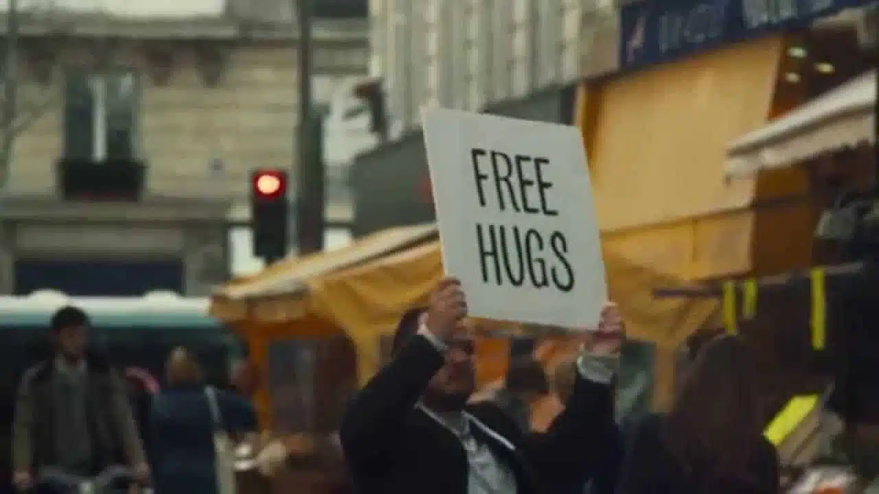 Free Hugs - Un petit câlin ?