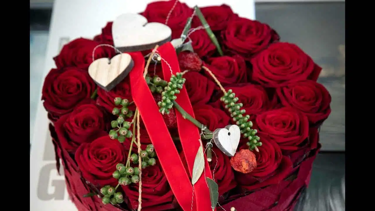 Bonjour les fleuristes ! St Valentin par Stéphane Chanteloube ou comment magnifier les roses rouges