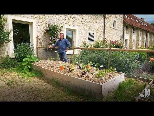 Permaculture : cultiver en lasagnes (2/2) - Jardinerie Truffaut TV