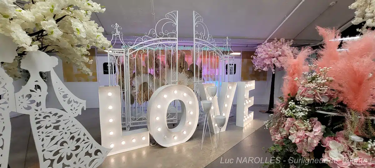 [Photo] FlorEvent Paris 2023 sur le thème de l'Amour Fleurit ... Love Love Love....