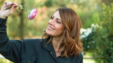 Elsa-Fayer-presente-sur-TF1-C-est-le-bouquet-un-concours-pour-les-fleuristes-JAF-fleuriste